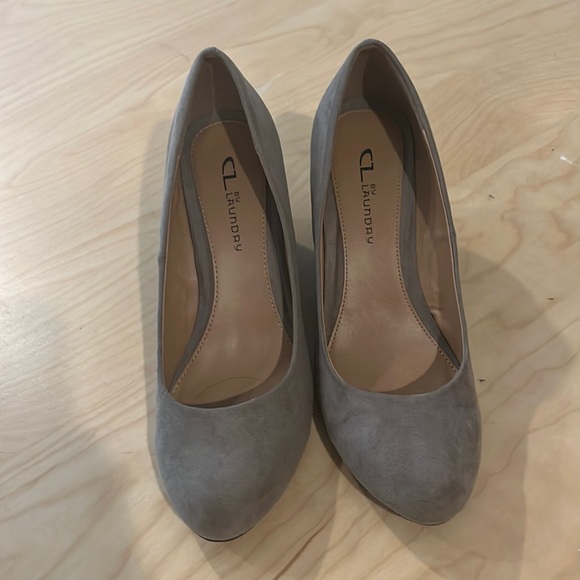 cl by laundry nima wedge pump